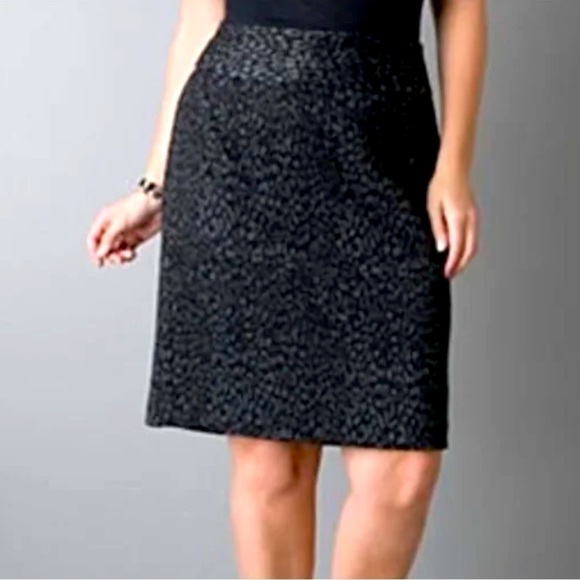 Lane Bryant Black and Grey Leopard Print Stretch Skirt Size 26 - Picture 1 of 4